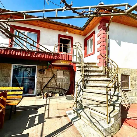 House Of Mika Hébergement de vacances *